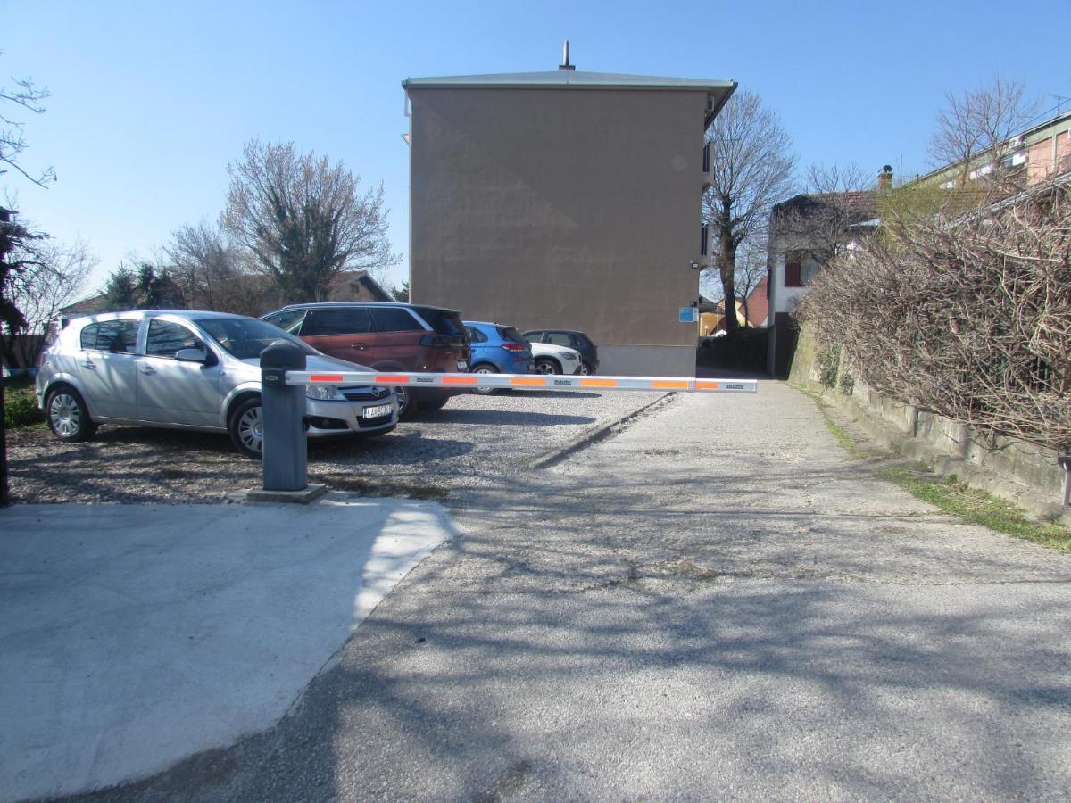 Studio Apartman Jordanovac Rebro, 300 M Od Bolnice Rebro Zagreb Buitenkant foto